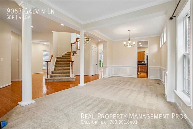 Foto del edificio - 9063 Galvin Ln