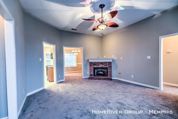 Building Photo - 10151 Woodland Hills Dr