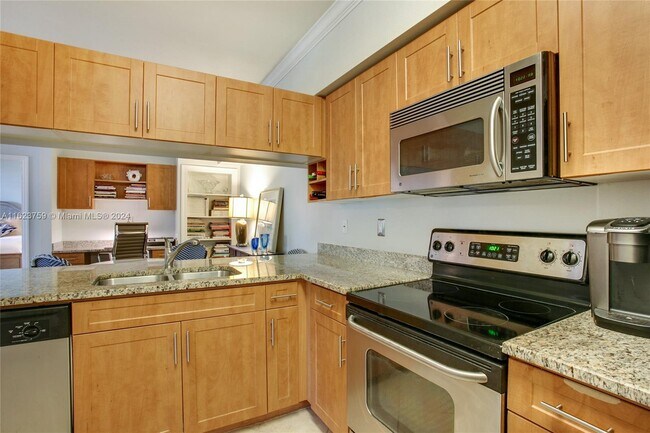 Foto del edificio - 6426 Emerald Dunes Dr