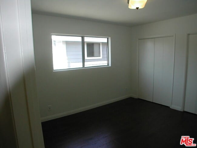 Building Photo - 12492 Gilmore Ave