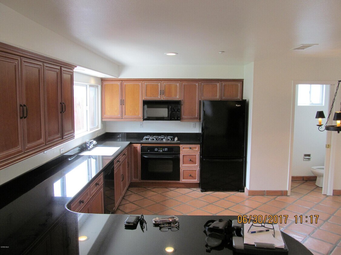 Foto principal - 1143 Shelburn Ln