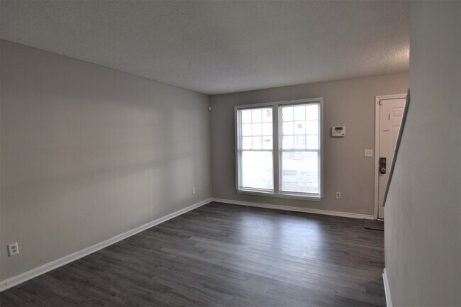 Foto del edificio - 7653 Hunters Ridge Ln