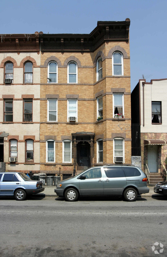 Primary Photo - Walk-up Apartment