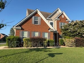 Building Photo - 13 Hampshire Glen Pkwy