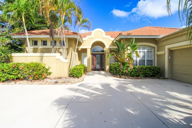 Building Photo - ** GATED COMMUNITY OF CASA DEL VIDA BY VANDERBILT READY FOR A LONG-TERM TENANT OR SEASONAL - Priv...