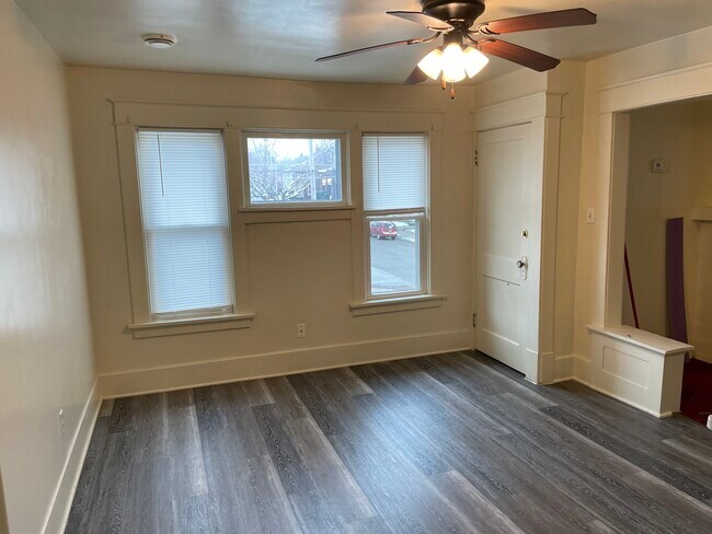 Foto del edificio - 2419 Wayne St