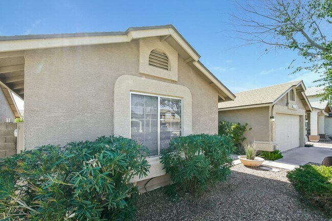 Building Photo - 4107 W Fallen Leaf Lane