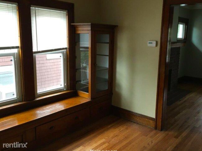 Building Photo - 2 br, 1 bath Apartment - 2632 E 128th St