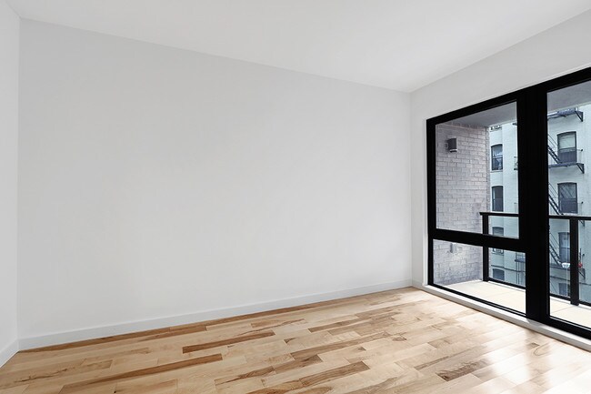 Building Photo - 63 W 104th St