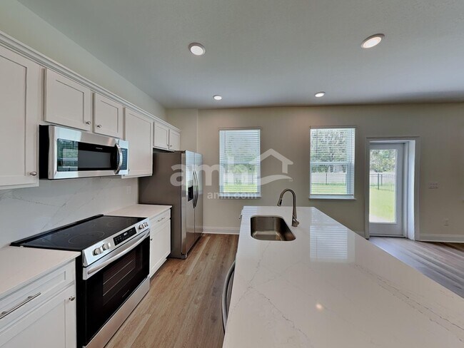 Foto del edificio - 5654 Oesterle Rd