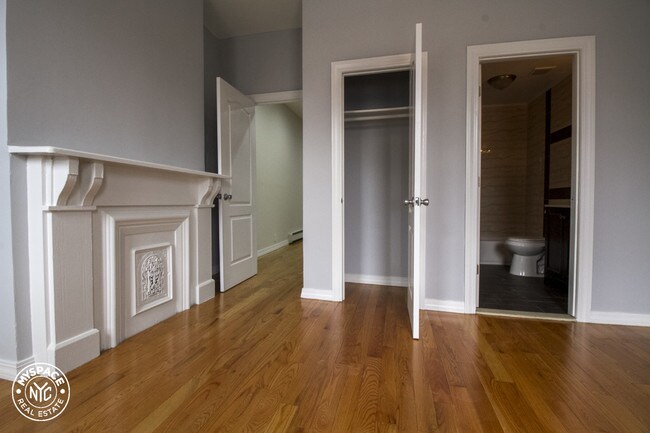 Foto del edificio - 1118 Halsey St