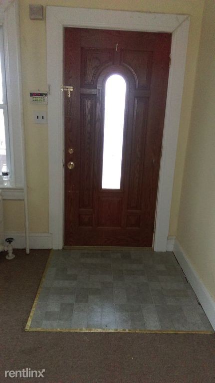 Foto del edificio - 3 br, 1.5 bath House - 214 parkway ave