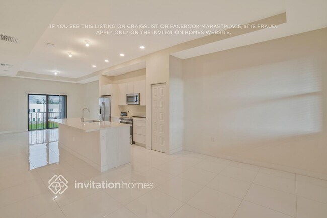 Foto del edificio - 7819 NW 104th Ave