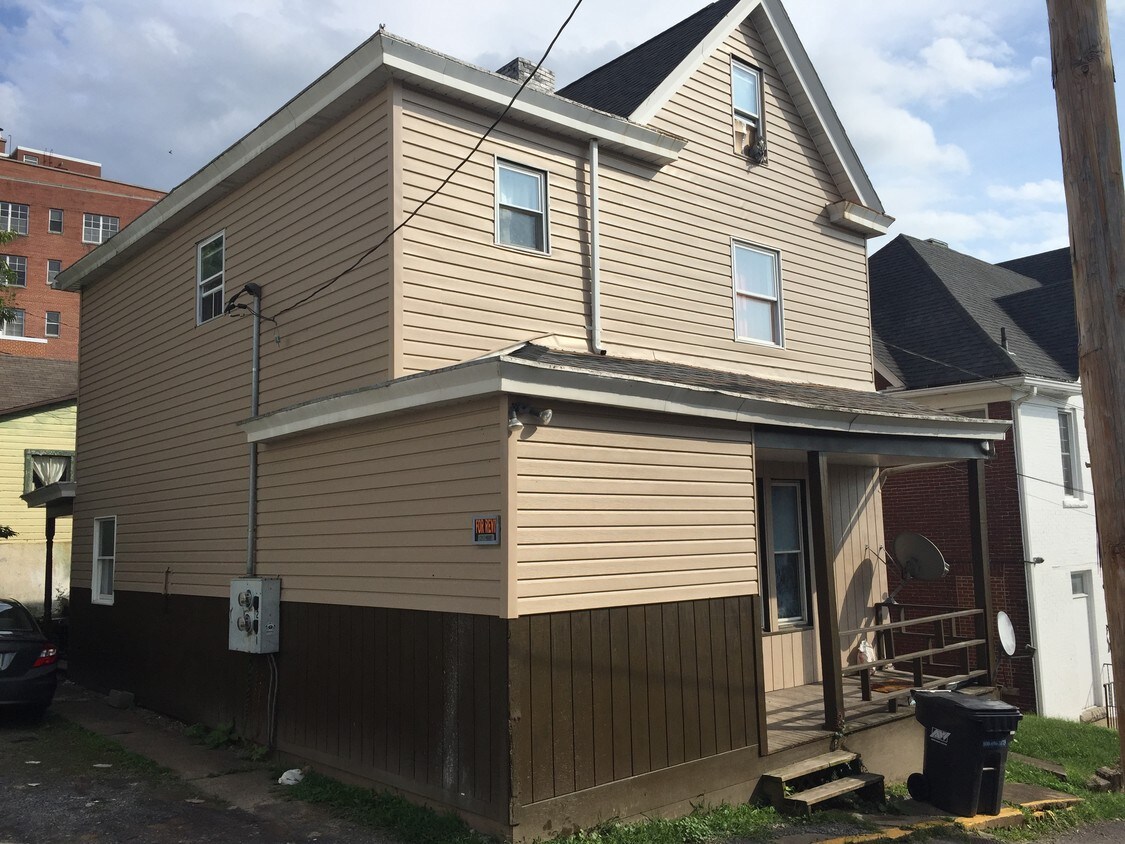Primary Photo - 604 Hatfield Pl
