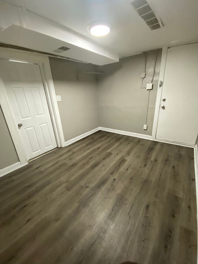 Foto del edificio - 3819 Melville Ave