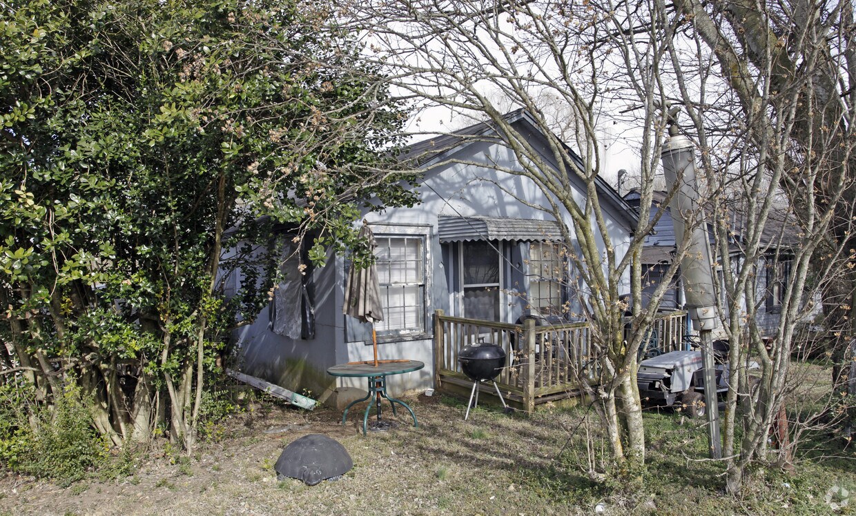 6624 W Lee Hwy, Loudon, TN 37774 Apartments in Loudon, TN