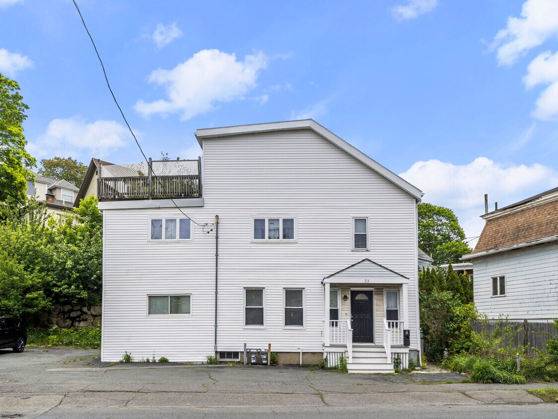 Primary Photo - 23 New Ocean St