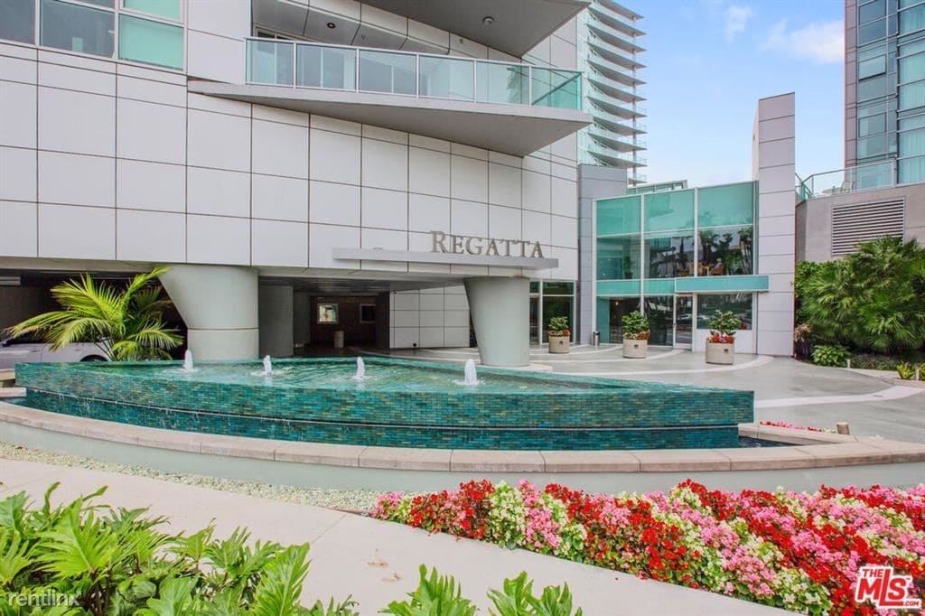 13600 Marina Pointe Dr Unit 1905, Marina del Rey, CA 90292 Condo for