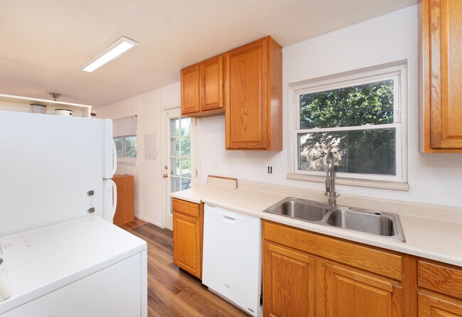 Foto del edificio - 1238 Janes Ln