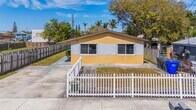Foto principal - 5841 Lincoln St
