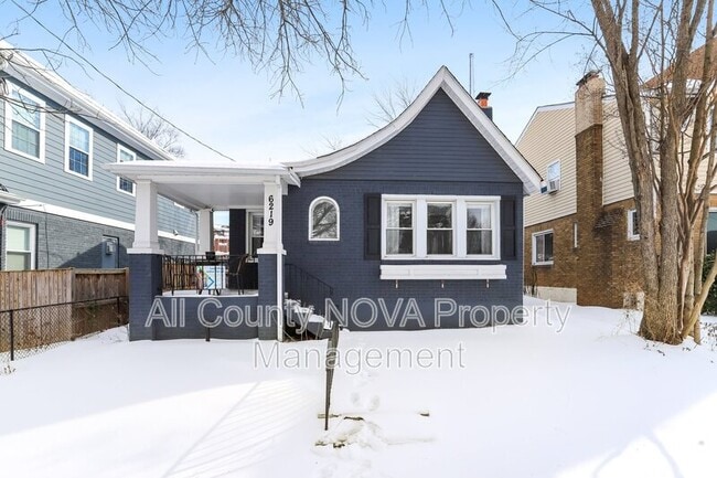 Photo - 6219 Piney Branch Rd NW House