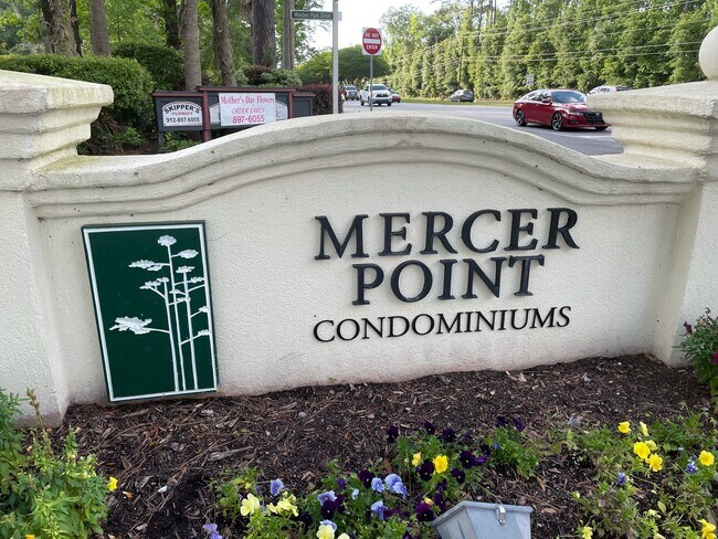 Mercer Point Condominiums - 2208 Walden Park Dr