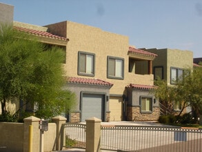 Building Photo - 16525 E Ave of the Fountains