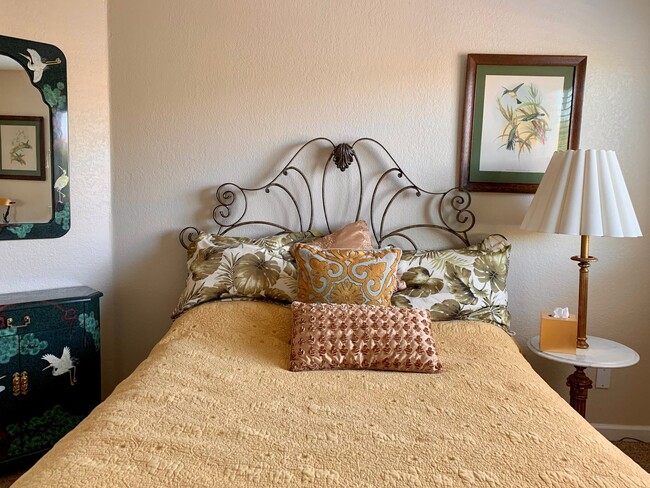 Foto del edificio - 904 Bond Pl