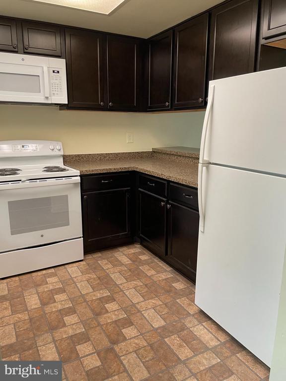 Foto del edificio - 20235 Laurel Hill Way
