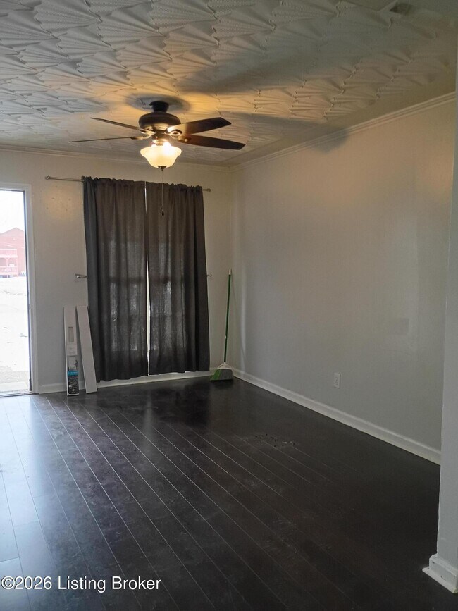 Foto del edificio - 110 Robert Ct