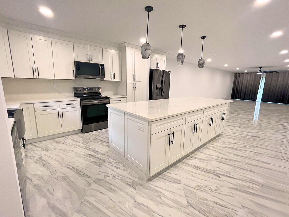 Chef's Dream Kitchen - 300 N Highway A1A