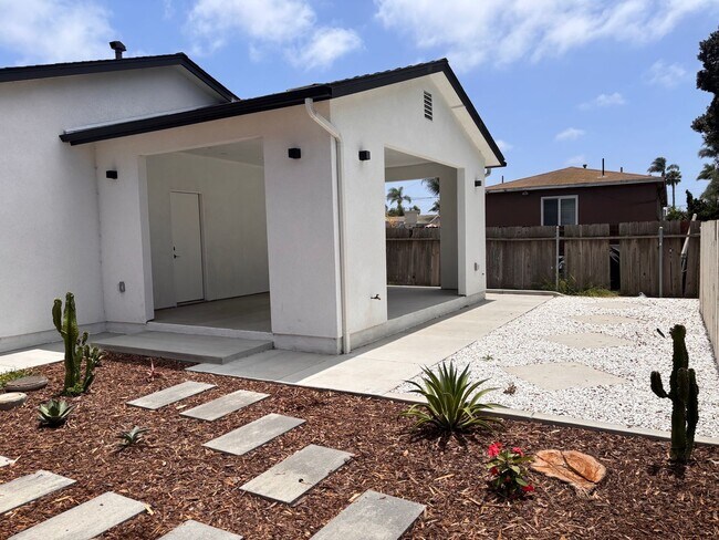 Building Photo - Brand New 2 Bedrooms 2 full baths home, AD...