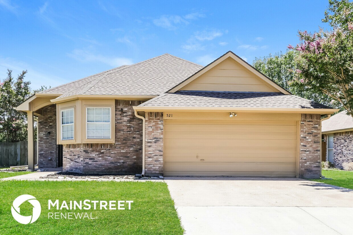 Foto principal - 521 Redbud Dr
