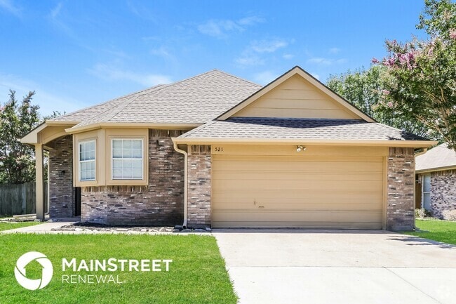 Building Photo - 521 Redbud Dr