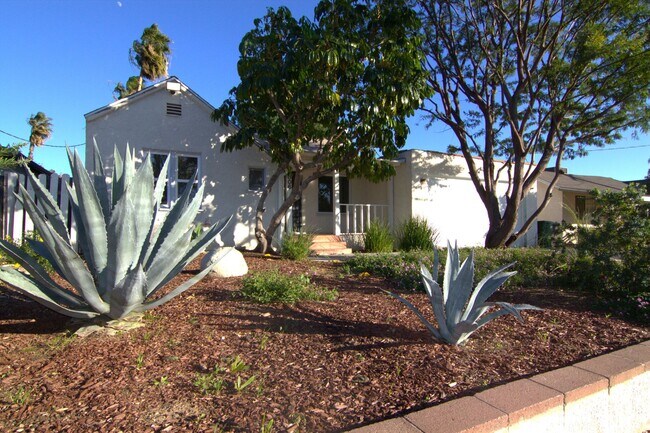 Foto del edificio - 8806 Haskell Ave