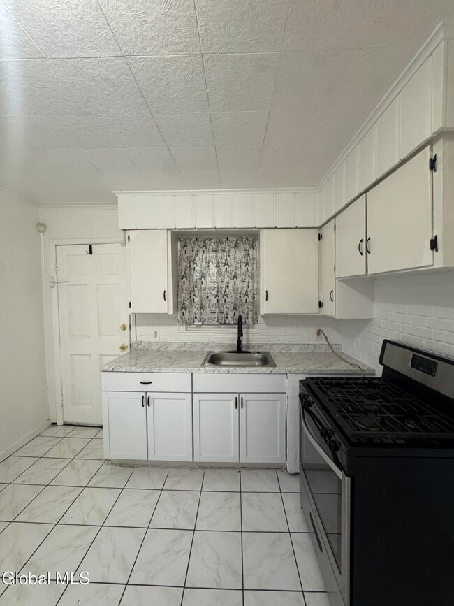 Foto del edificio - 1701 Carrie St