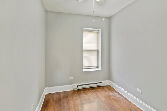Foto del edificio - 115 N Hickory St