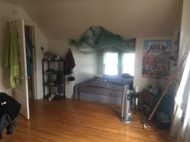 Foto del edificio - 904 Ackerman Ave