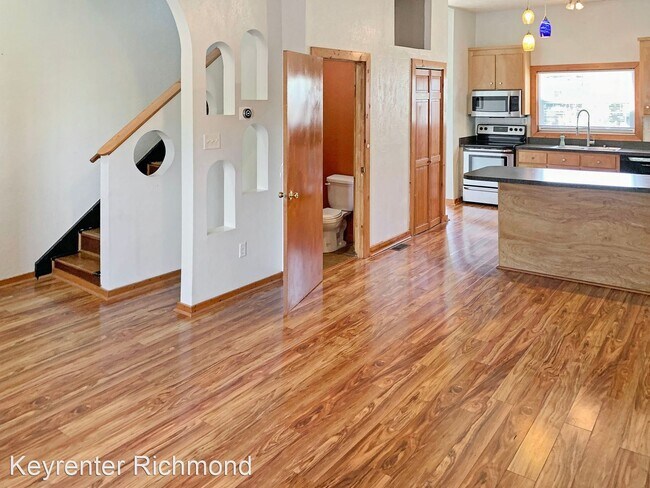 Building Photo - 2 br, 1.5 bath House - 506 N 23rd St