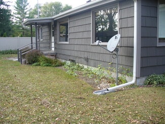 Building Photo - 11293 Edgemere Ter