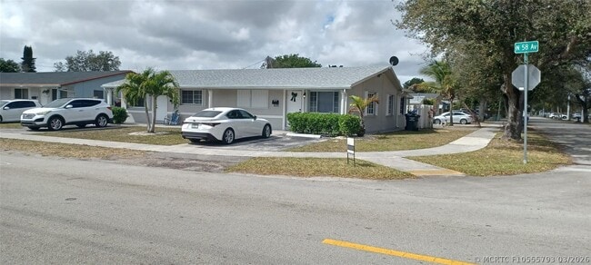 Building Photo - 630 N 58th Ave