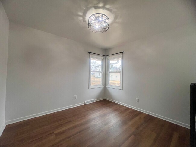 Foto del edificio - 3 Bedroom Home for Rent in Clinton, IA