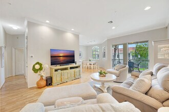 Building Photo - 400 L'Ambiance Cir