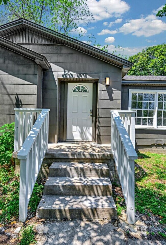 Foto del edificio - Beautifully maintained 2-bedroom, 1-bathroom house in Waco