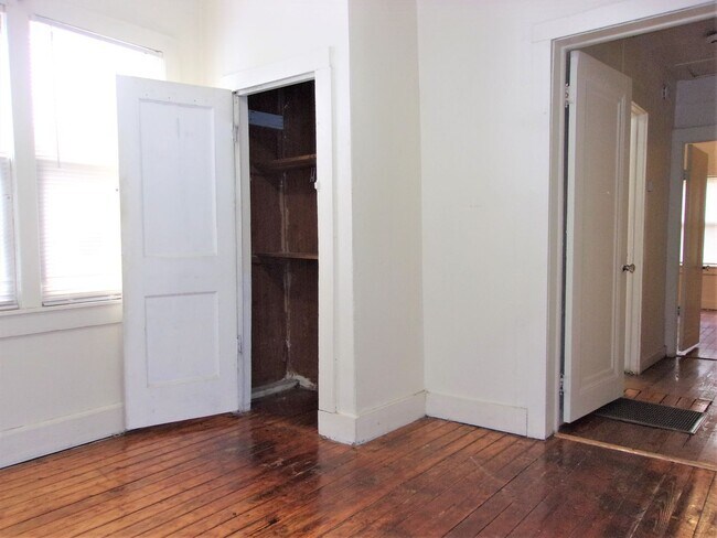 Foto del edificio - 523 SW 26th St