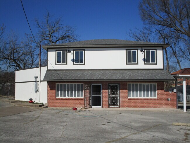 Foto del edificio - 2533 Cedar Crest Blvd