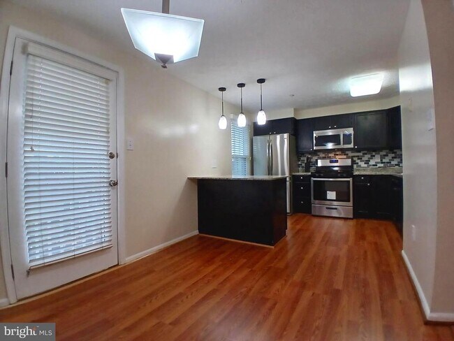 Building Photo - 8912 Oxley Forest Ct