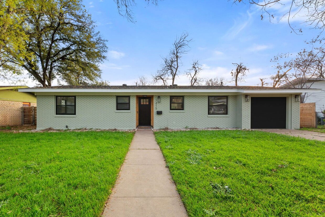 Primary Photo - 1215 Cloverleaf Drive, Austin 78723