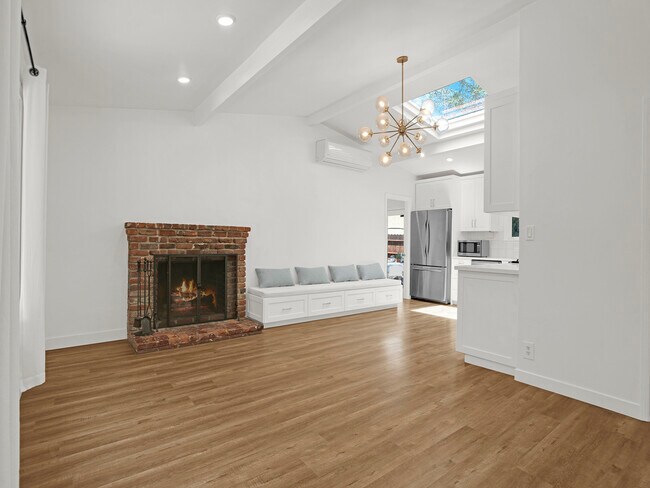 Foto del edificio - 5338 Campo Rd