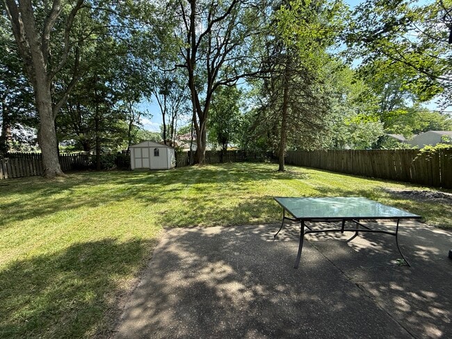Building Photo - 17073 Drake Rd